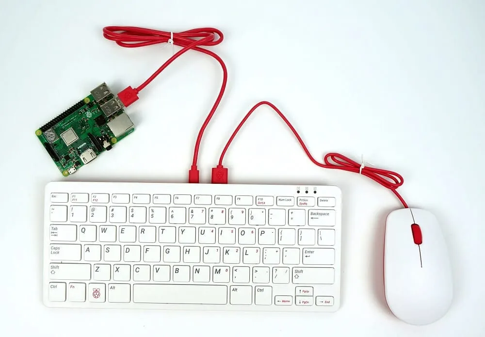 Raspberry Pi 3B – interface (GUI), mouse e teclado funcionando